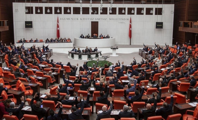 HDP'li 11 milletvekiline ait 13 fezleke TBMM'de