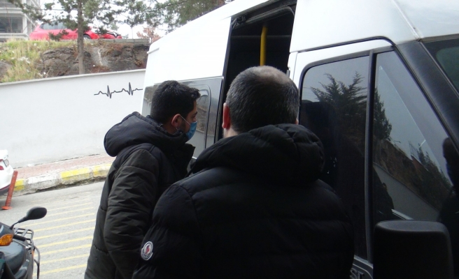 Urfa’da aranması bulunanlara baskın: 5 gözaltı