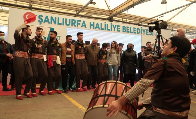 Haliliye Belediyesi İzmir’deki Şanlıurfa Tanıtım Günleri’ne katıldı