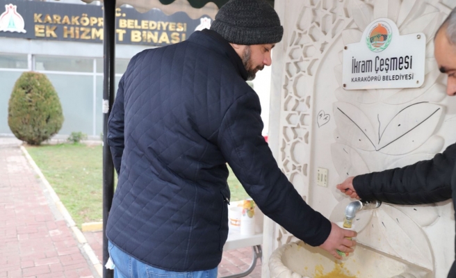 Karaköprü'de ikram çeşmesinden sıcak çorba ikramı