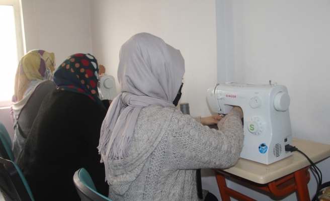 Aile bütçelerine katkı sağlıyorlar