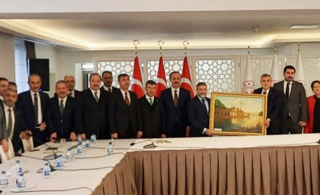 Urfa heyetinden Urfalı Bakan'a ziyaret! Destek istediler