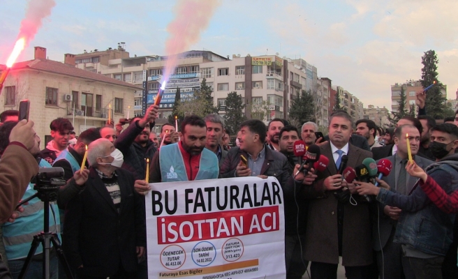 Şanlıurfa’da DEVA’dan ‘mumlu’ protesto