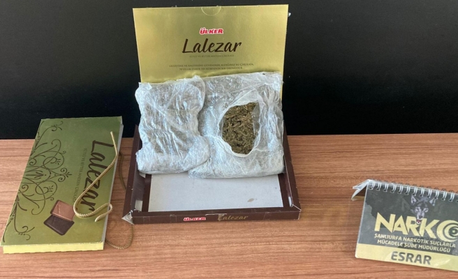 Çikolata kutusuna gizlenmiş esrar