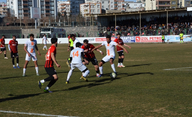 Siverek Belediyespor'dan tek gollü galibiyet