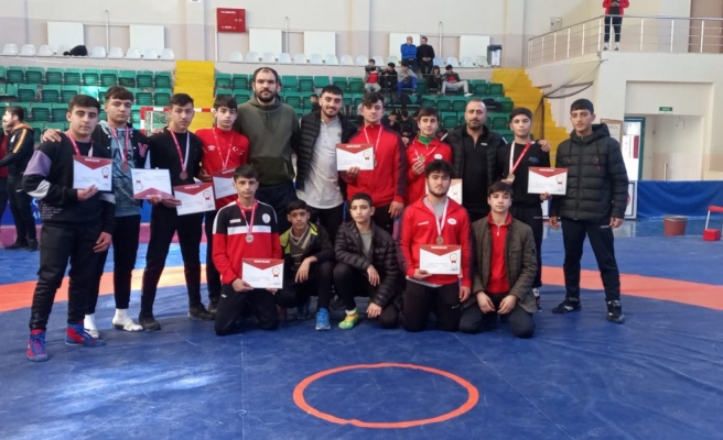 Eyyübiyeli gençlerden turnuvalarda büyük başarı