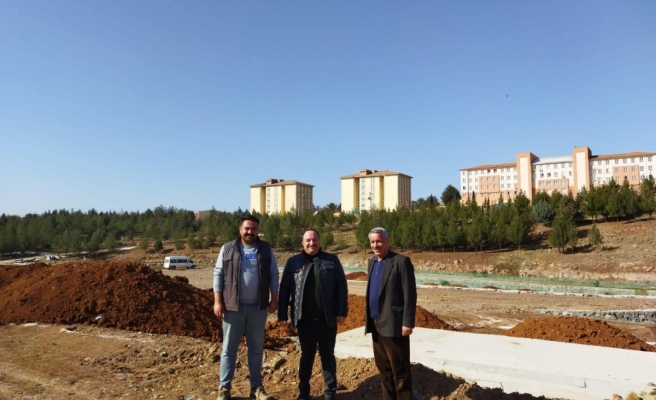 Millet Bahçesi'nin yapımını yerinde inceledi