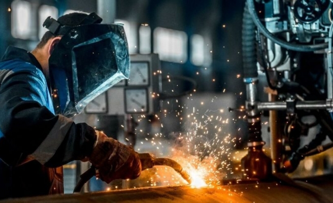 Hizmet, perakende ve inşaat sektörlerinde güven düştü