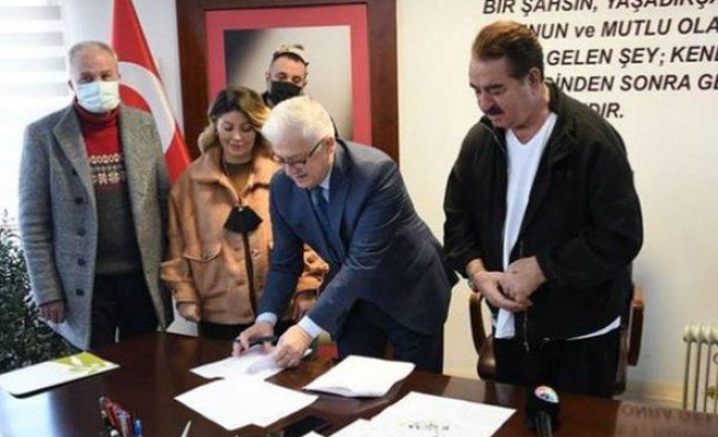 Burhaniye'de İbrahim Tatlıses’in kazandığı AVM ihalesi iptal edildi