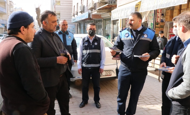 Haliliye’de kaldırım işgaline broşürlü önlem