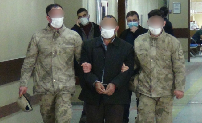 Jandarma personeline mukavemetten gözaltında!