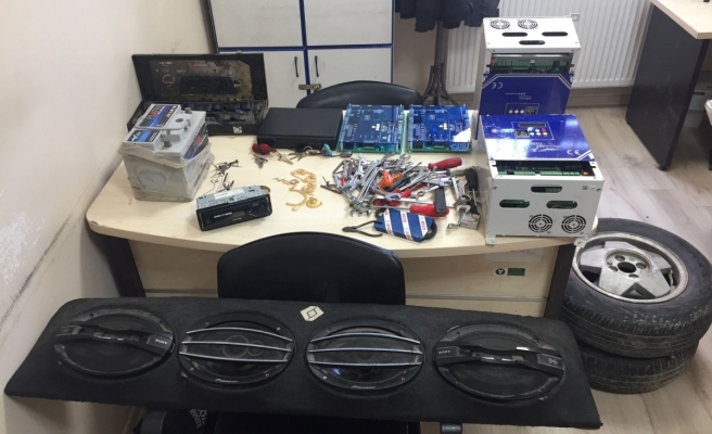 Urfa’da şüpheli araç durduruldu!