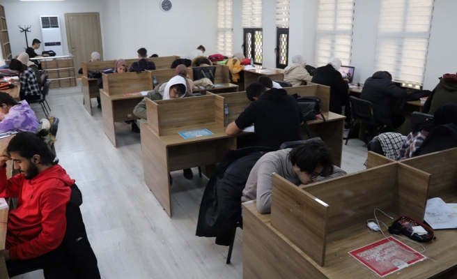 Karaköprü okuma evlerinde hizmet saatleri uzadı