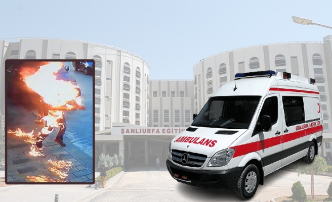 Üzerine dökülen tinerin alev alması sonucu ağır yaralandı