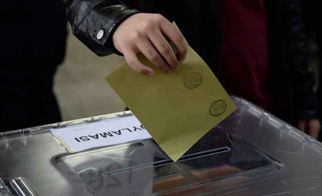 AK Parti'nin oyu bir yılda her ay eridi yüzde 30’un altına düştü