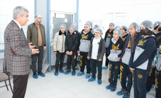 Öğrenciler arıtma tesisini gezdi