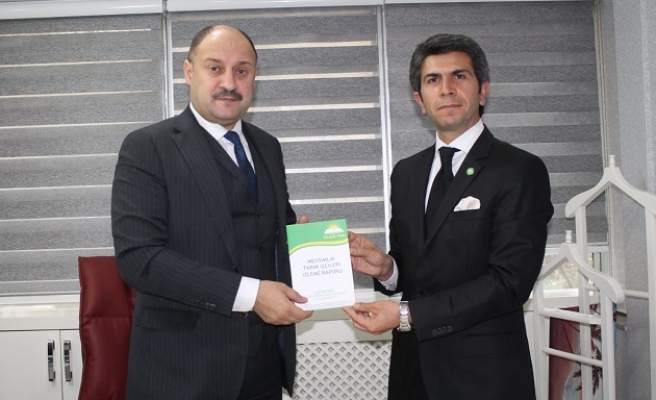 ‘Mevsimlik Tarım İşçileri’ raporu Gülpınar’a takdim edildi