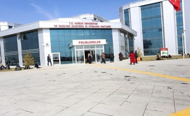 Tırın dorsesinden düşen adam hastanelik oldu