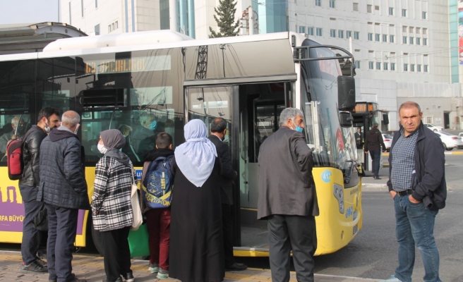 Akaryakıt zammı toplu taşımayı da vurdu