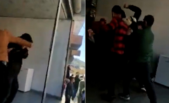 Tutuklanan çocuk tacizcisinin linç edilme görüntüleri ortaya çıktı