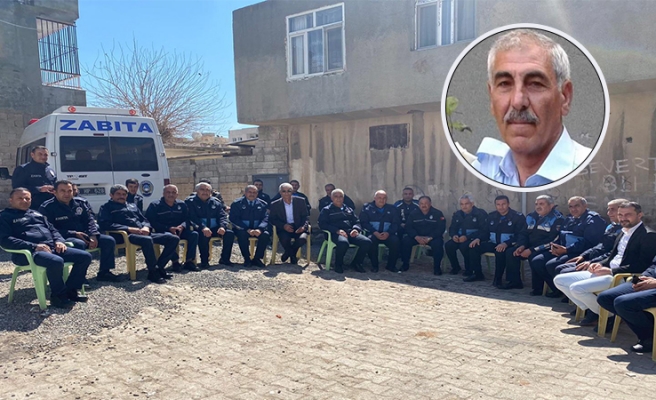 Mesai arkadaşları vefat eden zabıtanın ailesini yalnız bırakmadı