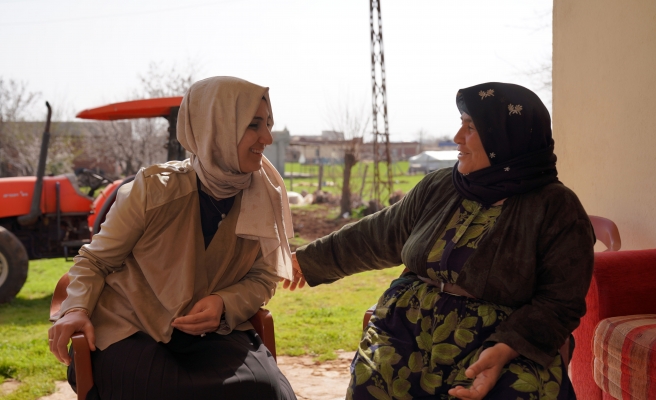 Çakmak'tan şehit muhtarın ailesine ziyaret