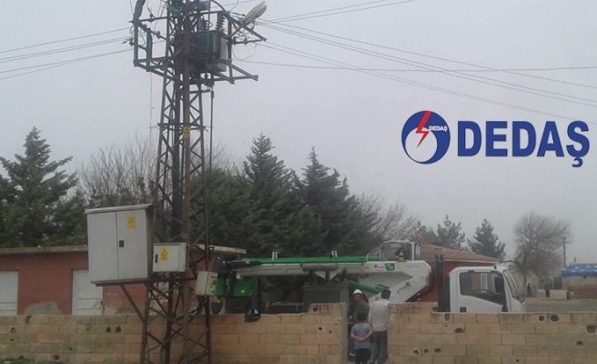 Suruç'ta elektriksiz kalan mahallenin trafosu değiştirildi