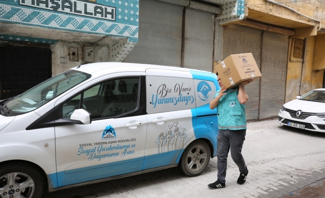Eyyübiye Belediyesi’nden yardım kolisi