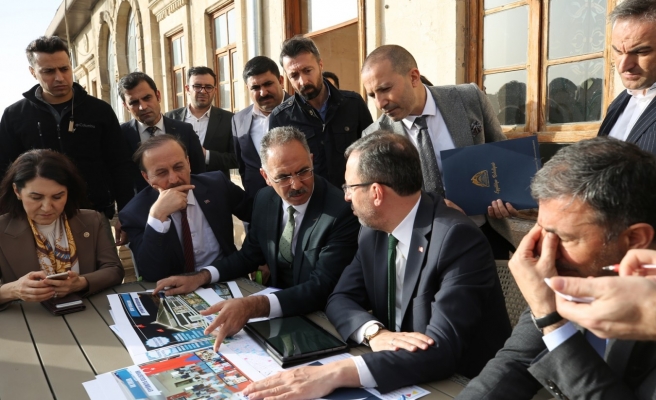 Bakan Kasapoğlu'ndan Eyyübiye'ye destek sözü