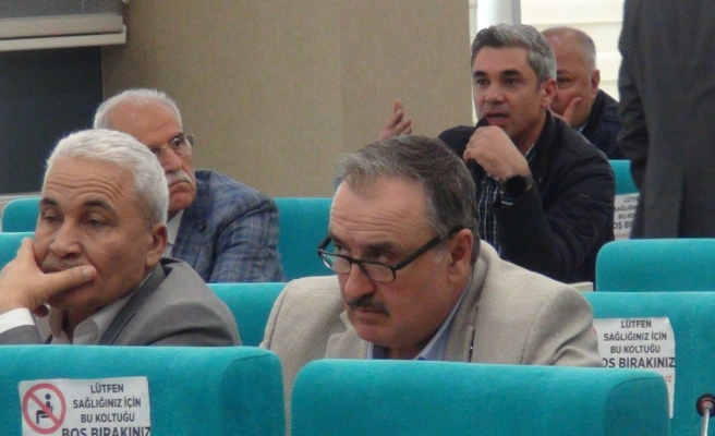 Büyükşehir Meclisi’nde gerginlik! Meclis üyesi oturumu terk etti
