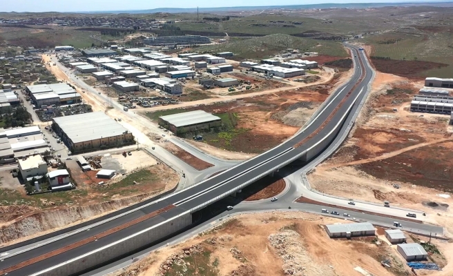 Evren Sanayi 33. Cadde’de asfalt çalışması başladı