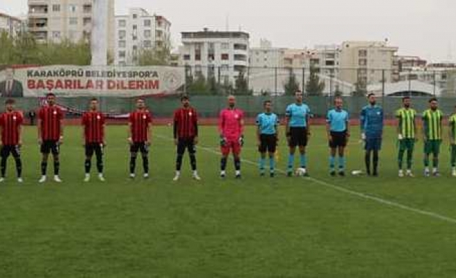 Karaköprüspor lideri elinden kaçırdı