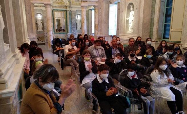 İlkokul öğrencileri erasmus projesiyle İtalya’yı gezdi