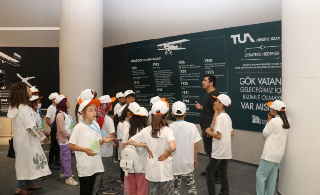 Öğrenciler bilimle tanışıyor