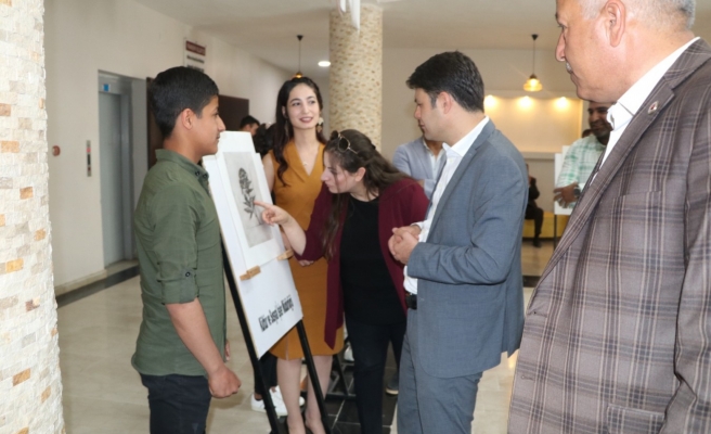 Viranşehir’de öğrencilerden gravür sergisi