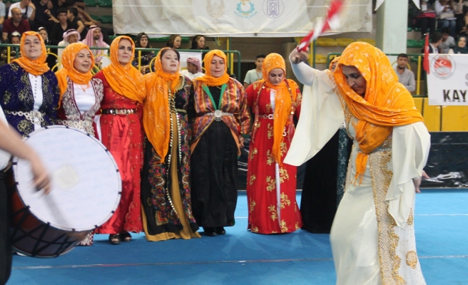 Şanlıurfa'da  “Köyler Arası Mahalli Halk Oyunları Yarışması” düzenlendi