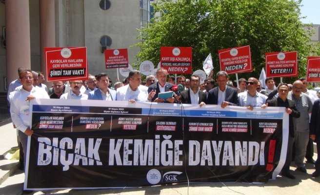 Şanlıurfa Büro-Memur-Sen'den oturma eylemi