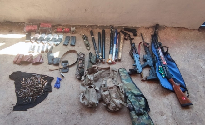 Şanlıurfa JASAT'tan operasyon! Borudan mühimmat çıktı