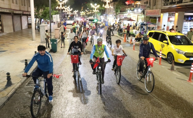 Gençlik Bayramı'nda Şanlıurfa sokaklarında pedal çevirdiler