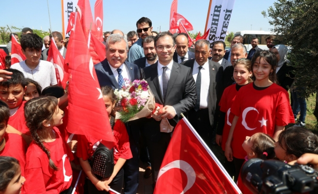 Beyazgül: Gençlerimizi geleceğe hazırlıyoruz