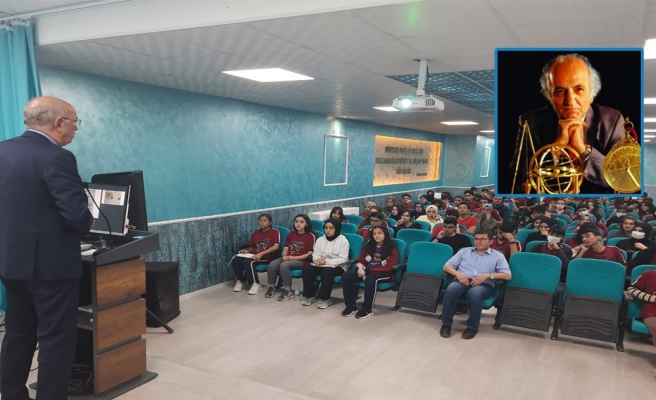 Merhum Prof. Dr. Fuat Sezgin Urfa'da öğrencilere anlatıldı