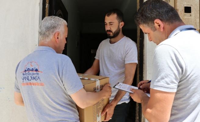 Her gün 400 haneye temel gıda yardımı