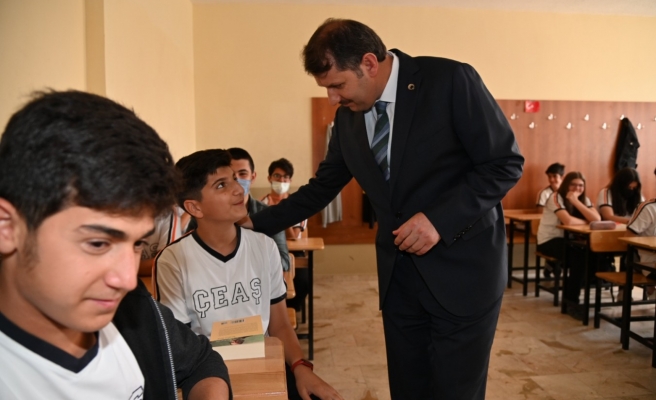 Vali Ayhan: Eğitim adına yapacağımız çok iş var