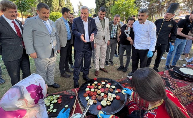 Urfa’nın yöresel lezzetleri sergilendi