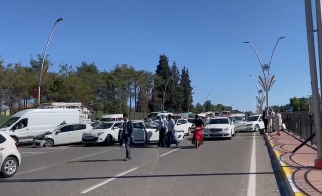 Urfa'da sabah saatlerinde zincirleme kaza!