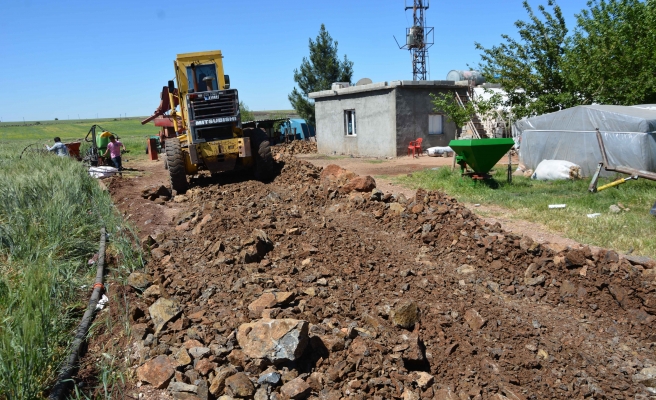 Yeni yerleşim yerlerinde yol çalışması