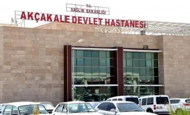 Akçakale’de köy yolunda sıkışmalı kaza! 2 yaralı