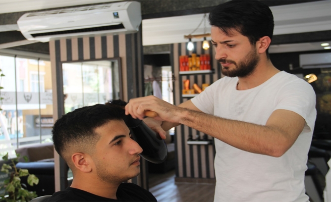 Zam yapan berberler maliyetlerden şikayetçi