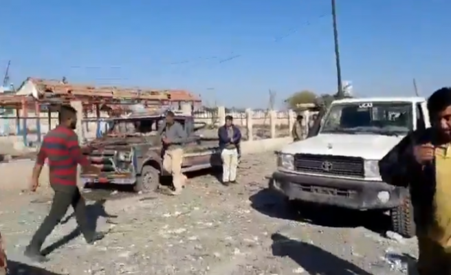 Suriye'nin Tel Abyad kentinde art arda patlamalar