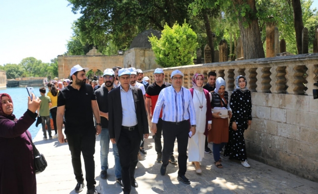 Urfa’da AK Parti’den ‘Çevre Haftası’ etkinliği